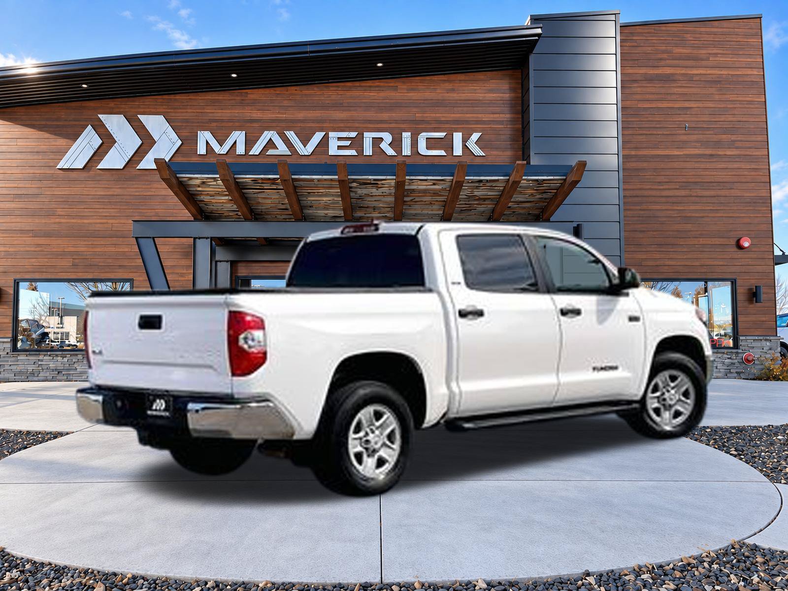 Used 2021 Toyota Tundra SR5 AWD/4WD image 2