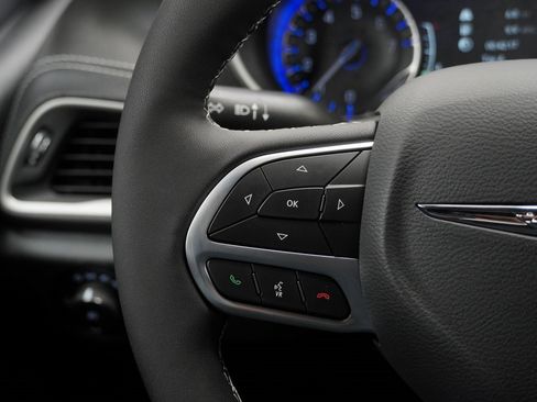 New 2026 Chrysler Pacifica Select image 25