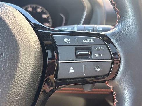 Used 2025 Honda Pilot TrailSport image 24