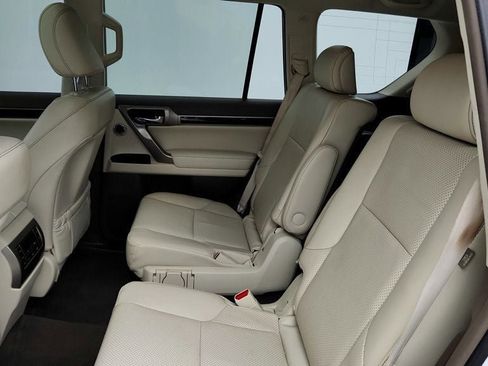Used 2019 Lexus GX 460 Luxury image 23