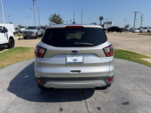 Used 2017 Ford Escape Titanium FWD image 6