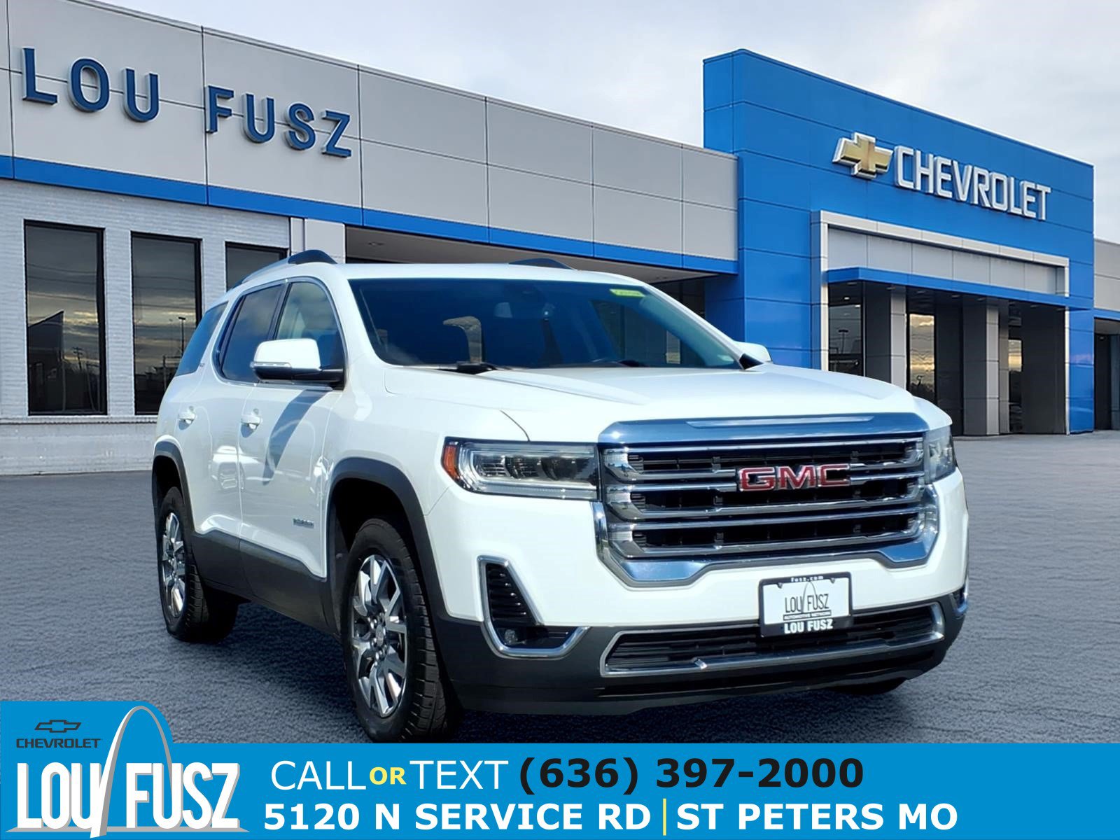 Used 2023 GMC Acadia SLT FWD image 1