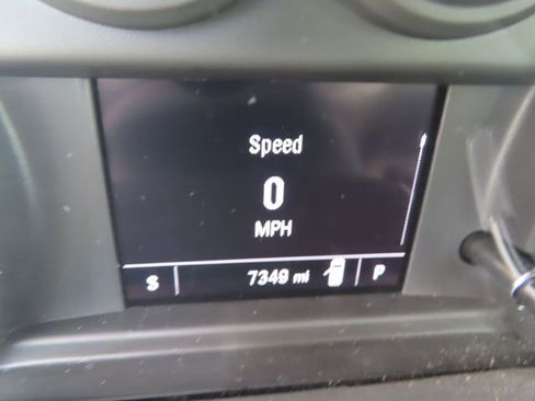 Used 2025 Chevrolet Silverado 1500 W/T image 18