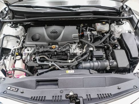 Used 2020 Toyota Camry XLE w/ Carpet Mat Package image 26