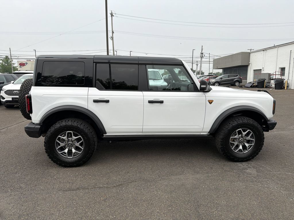 Used 2025 Ford Bronco Badlands AWD/4WD image 6