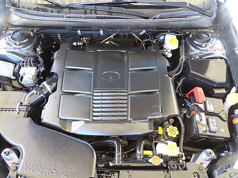 Used 2015 Subaru Outback 3.6R Limited AWD/4WD image 35