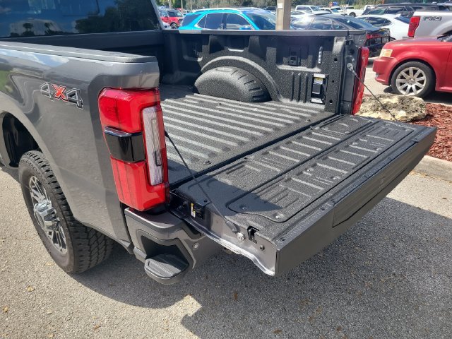 New 2026 Ford F250 Platinum w/ Platinum Plus Package AWD/4WD image 11
