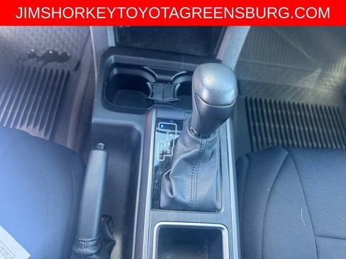 Used 2022 Toyota Tacoma TRD Sport image 21