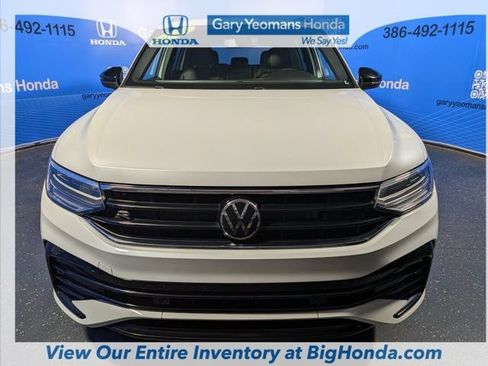 Used 2023 Volkswagen Tiguan SE R-Line FWD image 9