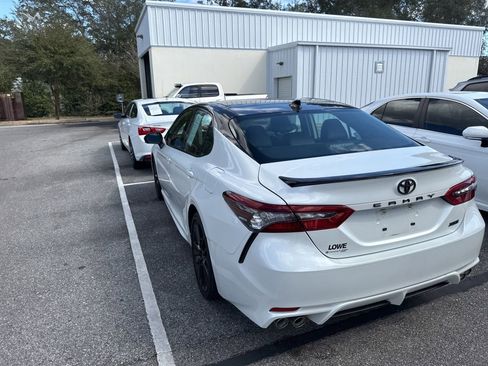 Used 2022 Toyota Camry XSE image 8