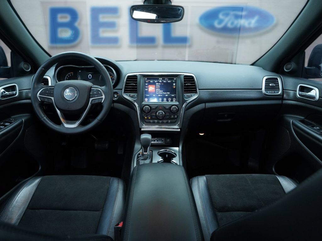 Used 2018 Jeep Grand Cherokee Altitude AWD/4WD image 24
