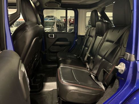 Used 2019 Jeep Wrangler Unlimited Rubicon AWD/4WD image 28