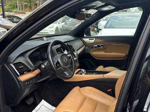 Used 2017 Volvo XC90 T8 Inscription w/ Luxury Package AWD/4WD image 2