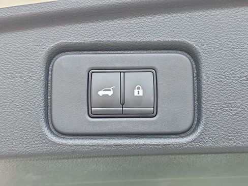 Used 2024 Nissan Pathfinder SL w/ SL Premium Package image 21