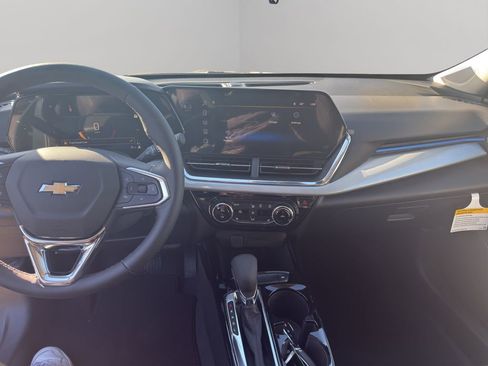 New 2026 Chevrolet Trax LT w/ LT Convenience Package image 15