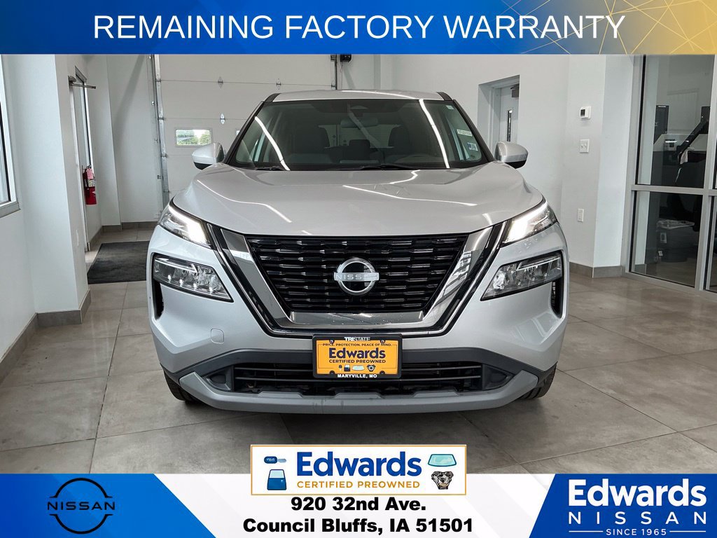 Used 2023 Nissan Rogue SV AWD/4WD image 3
