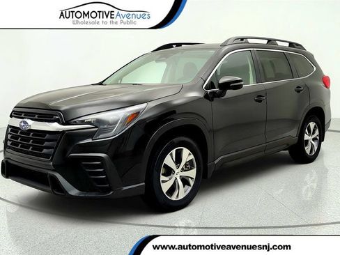 Used 2023 Subaru Ascent Premium w/ Convenience Package AWD/4WD image 1