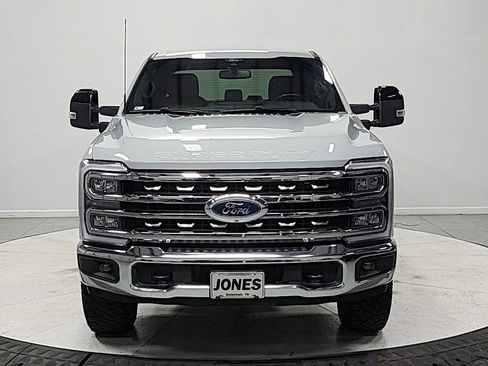 Used 2025 Ford F250 Lariat w/ FX4 Off-Road Package AWD/4WD image 2