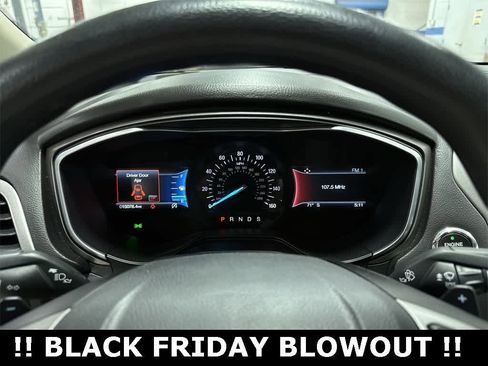 Used 2019 Ford Fusion SE image 31