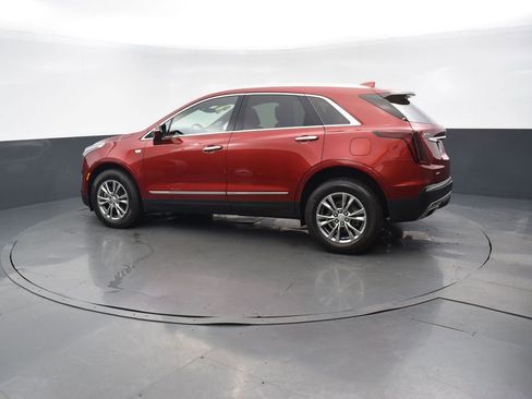 Used 2021 Cadillac XT5 Premium Luxury image 3