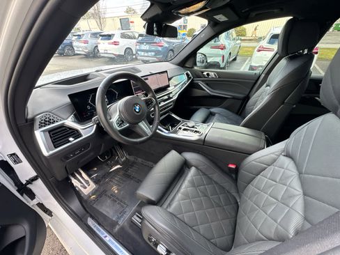 Certified 2024 BMW X5 xDrive40i w/ M Sport Package image 11