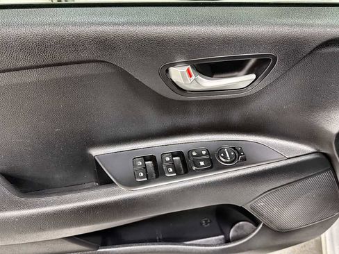 Used 2022 Kia Rio LX FWD image 15