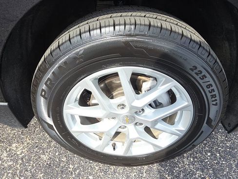 Used 2024 Chevrolet Equinox LT image 10