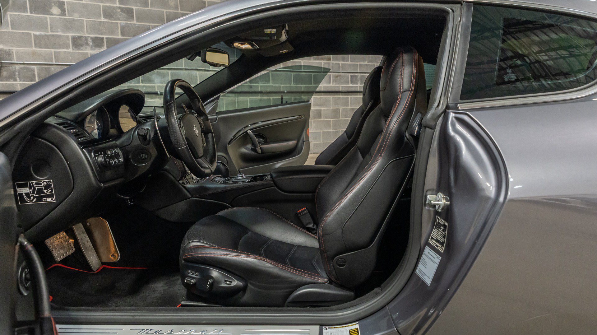 Used 2018 Maserati GranTurismo Sport RWD image 33
