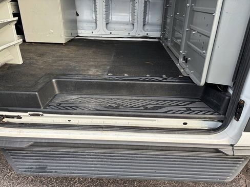 Used 2018 Ford Transit 250 148 Low Roof image 15