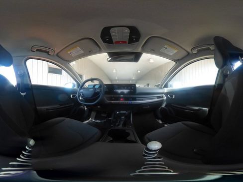 Used 2025 Kia K4 FWD image 41