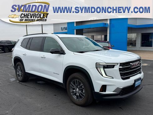 Used 2025 GMC Acadia Elevation image 1