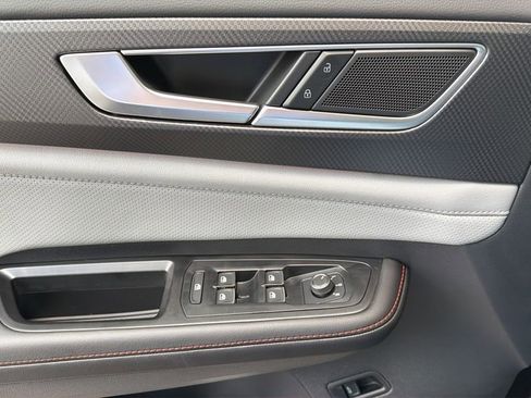 New 2026 Volkswagen Atlas Peak Edition AWD/4WD image 16