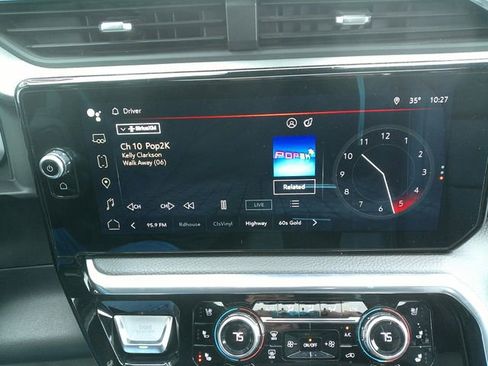 Used 2024 GMC Sierra 3500 Denali w/ Denali Reserve Package image 20