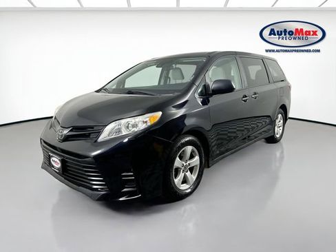 Used 2019 Toyota Sienna L image 4