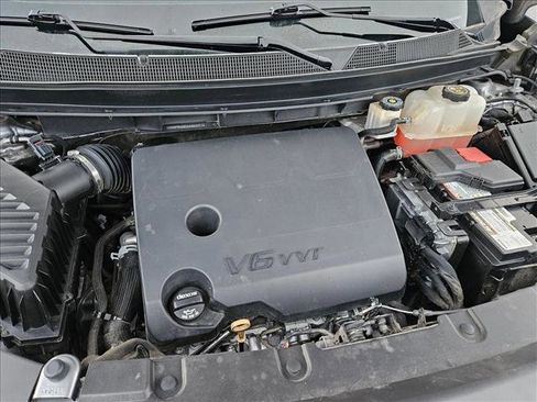 Used 2019 Chevrolet Traverse LT w/ LPO, Black Accent Package image 22