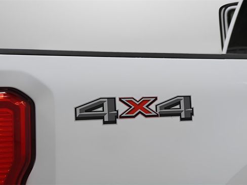 Used 2024 Ford F350 XLT image 33