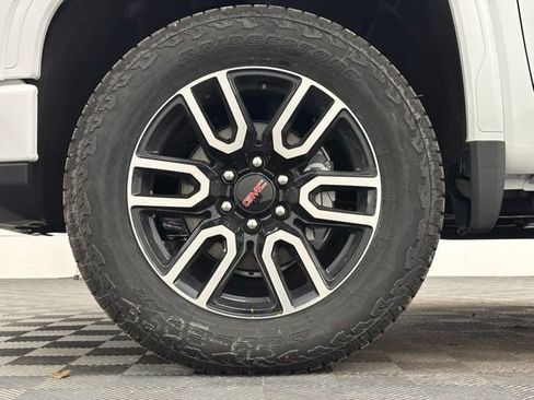 New 2026 GMC Sierra 1500 AT4 w/ Technology Package image 17