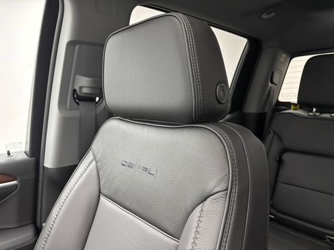 New 2026 GMC Sierra 1500 Denali AWD/4WD image 46