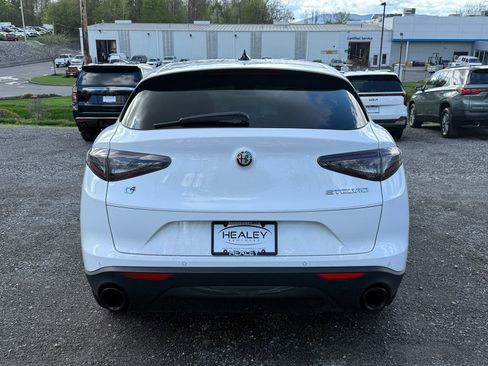 Used 2024 Alfa Romeo Stelvio Sprint AWD/4WD image 5