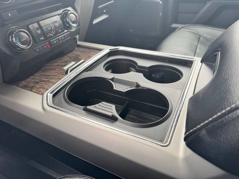 Used 2017 Ford F250 Lariat w/ FX4 Off-Road Package image 27