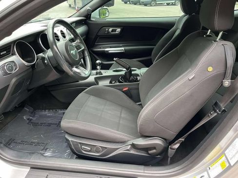 Certified 2018 Ford Mustang GT w/ Black Accent Pkg RWD image 23