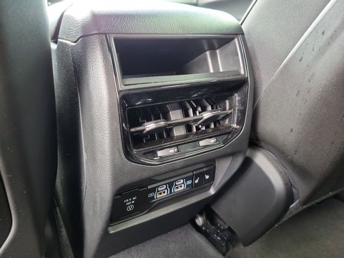 Used 2024 Jeep Grand Cherokee Limited w/ Trailer Tow Package image 17