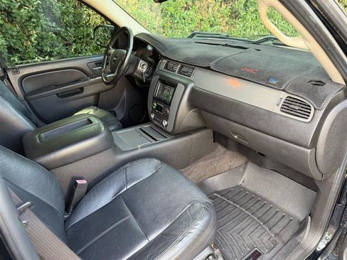 Used 2011 GMC Sierra 1500 SLE w/ All-Terrain Package AWD/4WD image 19
