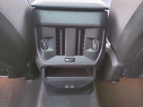 Certified 2025 BMW X3 xDrive30i w/ M Sport Package image 17