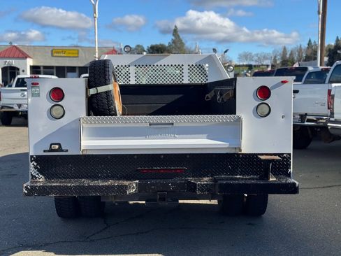 Used 2012 Ford F450 XL w/ High Capacity Trailer Tow Pkg image 5