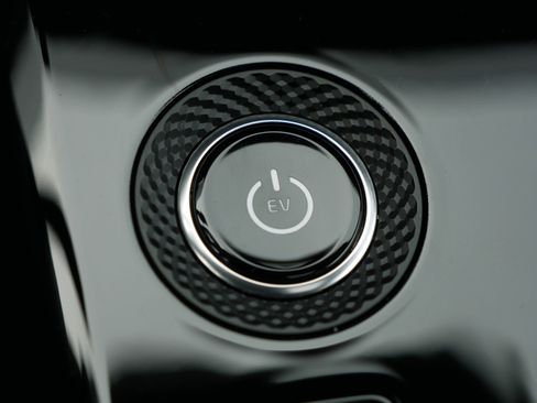 Certified 2024 Kia Niro Wave w/ Wave Preserve Package image 29