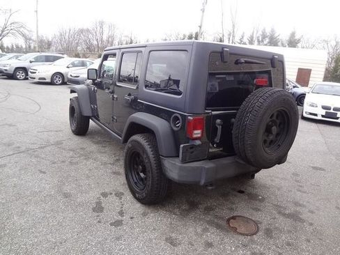 Used 2011 Jeep Wrangler Unlimited Rubicon w/ Dual Top Group image 7
