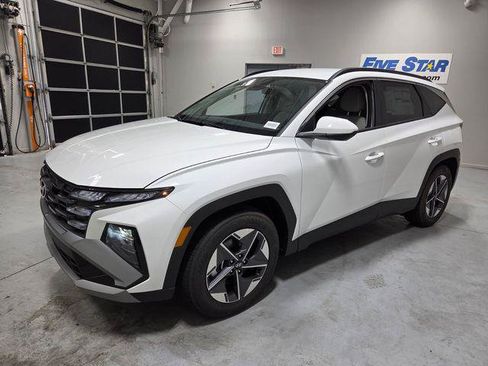 New 2026 Hyundai Tucson SEL FWD image 3
