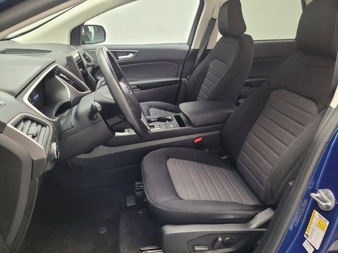 Used 2021 Ford Edge SE w/ Cargo Accessory Package image 17