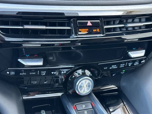 Certified 2023 Acura MDX SH-AWD w/ Technology Package image 28